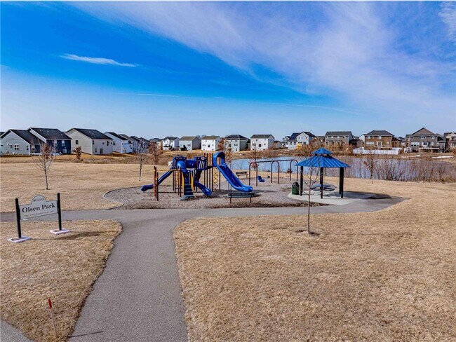 Building Photo - 143X Nutmeg Cir