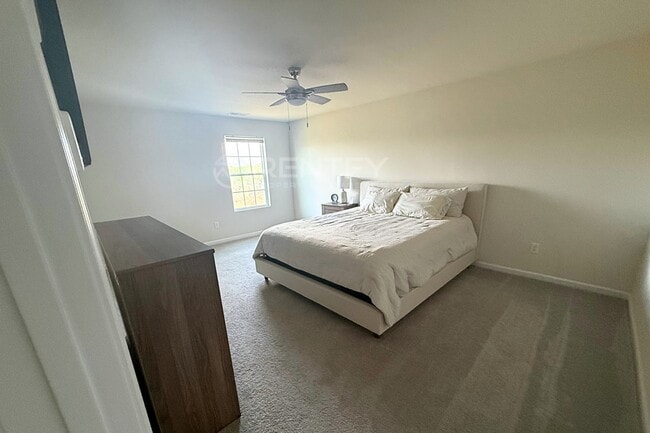 Building Photo - 2802 Legacy Rdg Ln