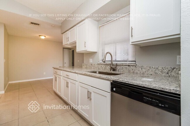 Building Photo - 5149 Formby Dr