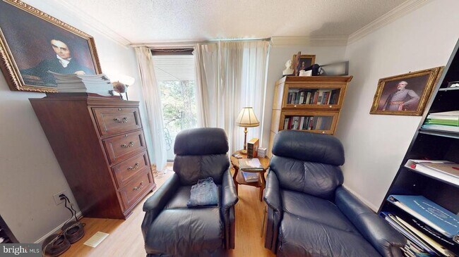 Building Photo - 3101 Patrick Henry Dr