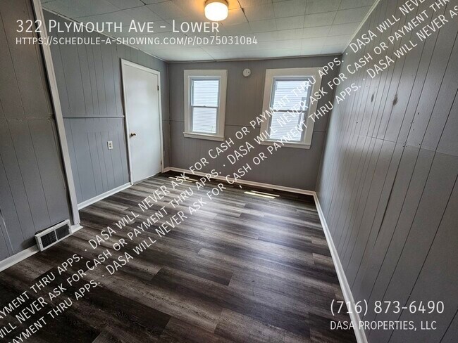 Building Photo - 322 Plymouth Ave