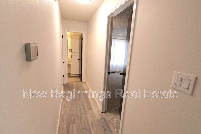 Building Photo - 2319 Stepping Stones Way