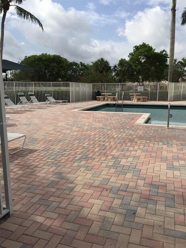 Building Photo - 1804 Salerno Cir