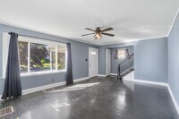 Building Photo - 610 Salisbury Rd