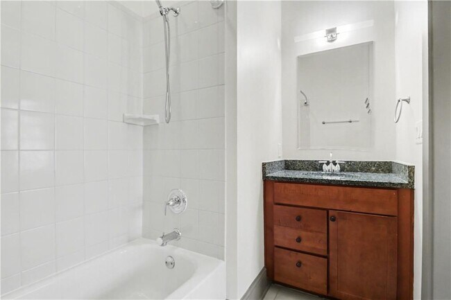 Building Photo - 4657 Magnolia Commons