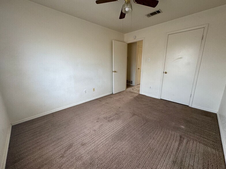 Building Photo - 1508 Benttree Dr