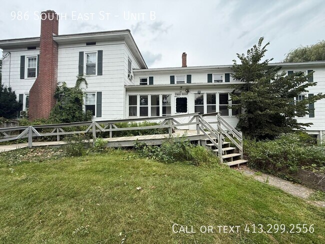 Building Photo - 986 S East St