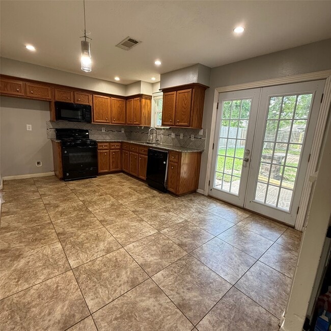 Building Photo - 509 Avondale Ln