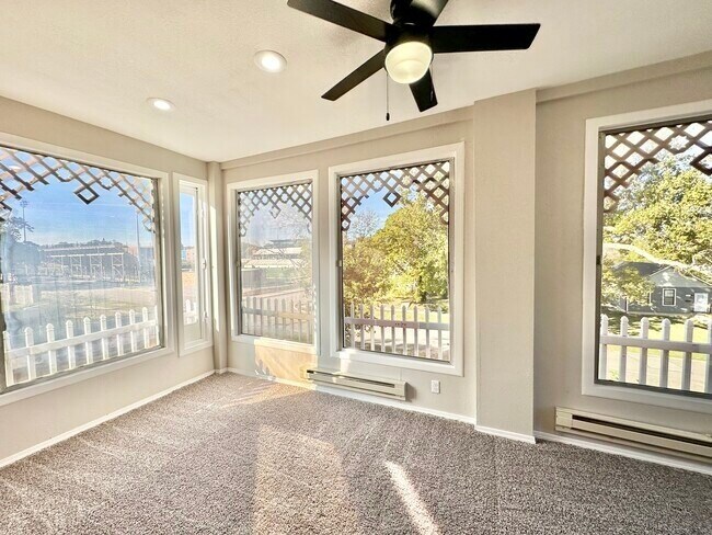 Building Photo - 1505 24th St