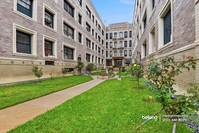 Building Photo - 2121 James M Wood Blvd