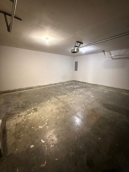 Building Photo - 256 Old Woolen Mill Ln