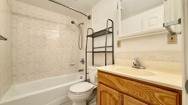 Building Photo - LT11MAIN