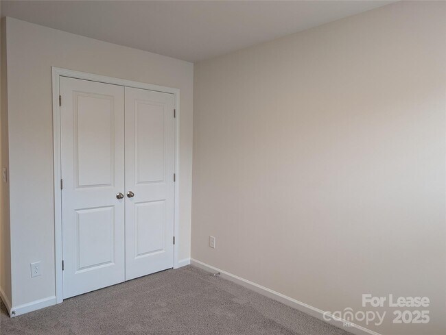 Building Photo - 9043 Lowfalls Ln