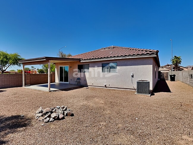 Building Photo - 11231 E Elena Ave