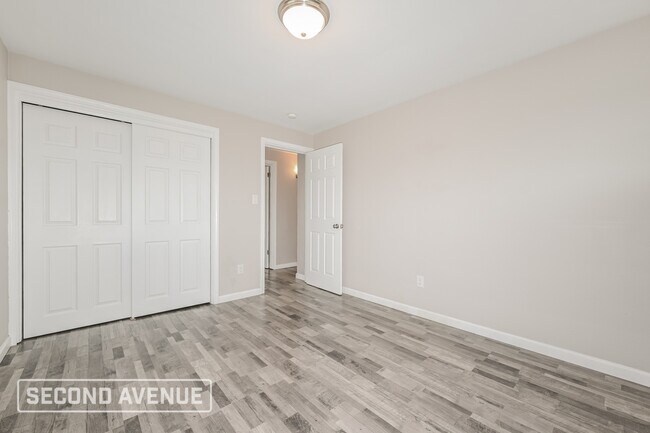 Building Photo - 219 Garden City Dr