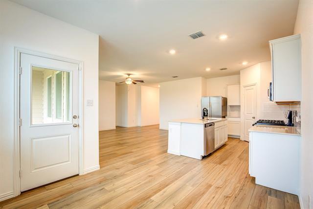 Building Photo - 532 Ranchito Pass