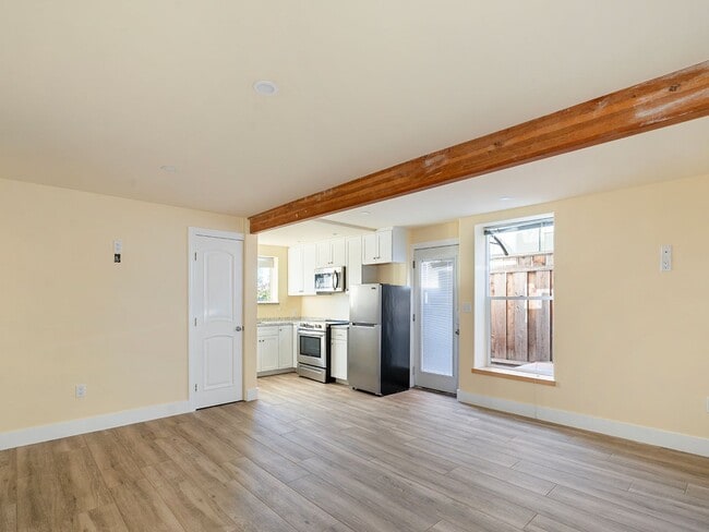 Building Photo - Updated single family home