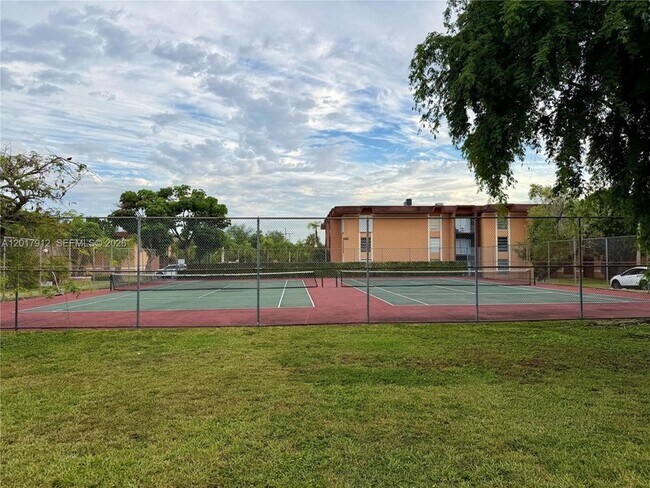 Building Photo - 9429 SW 76th St