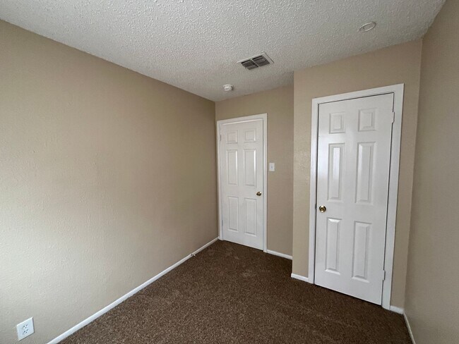 Building Photo - 4119 Frontier Sun