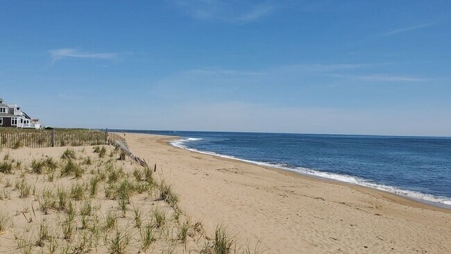 Building Photo - 30 Annapolis Way