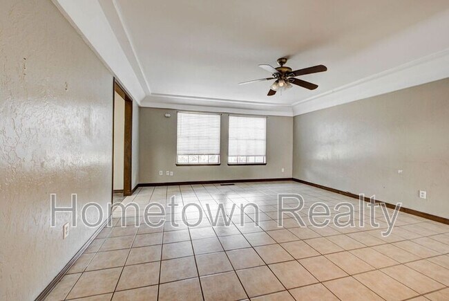 Building Photo - 7301 Edenborough Dr