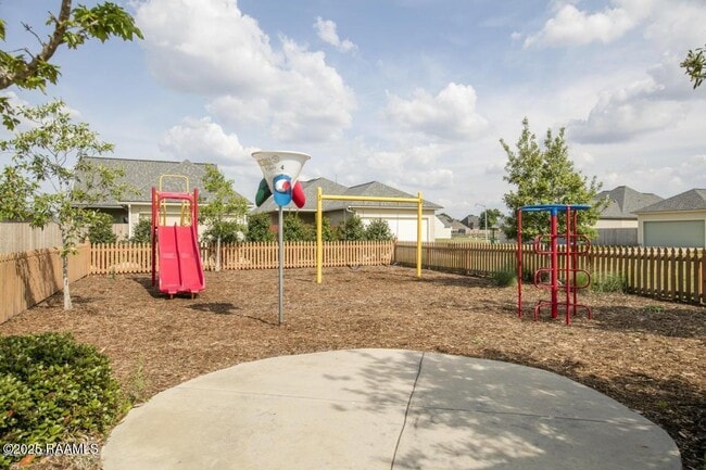 Building Photo - 111 Pettigrove Dr