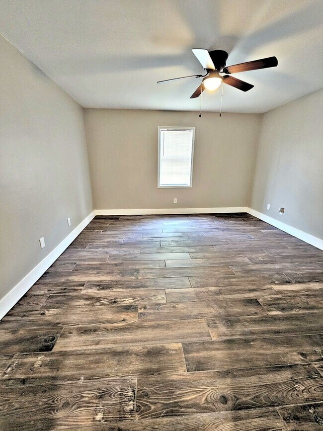 Building Photo - Apartment 2BR/1BA Decatur SW