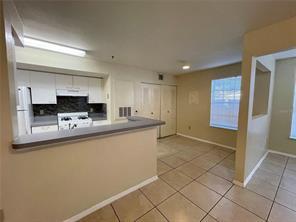 Building Photo - 1608 Columbia Arms Cir