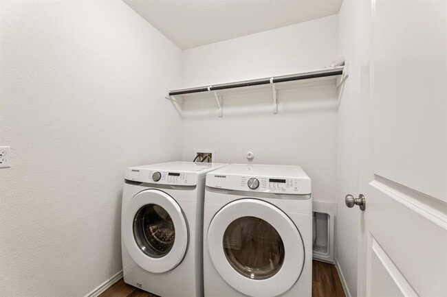 Building Photo - 6526 Teramo Ter