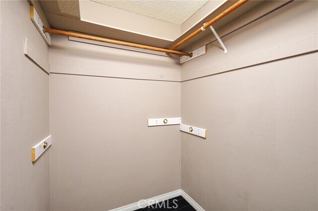 Building Photo - 1740 N Willow Woods Dr