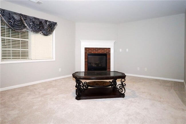 Building Photo - 315 Myrtlewood Terrace NW