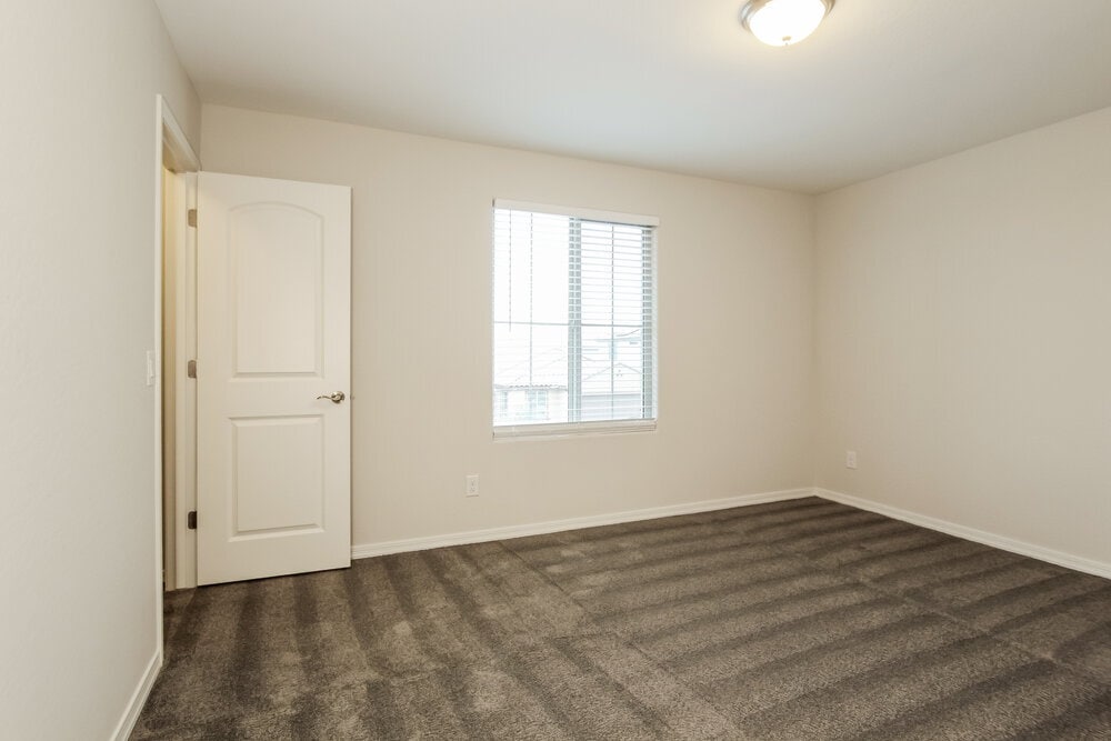 Building Photo - 19818 W Palo Verde Dr