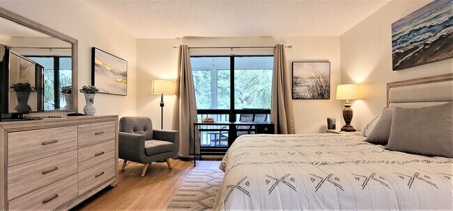 Building Photo - 157 Brackenwood Rd