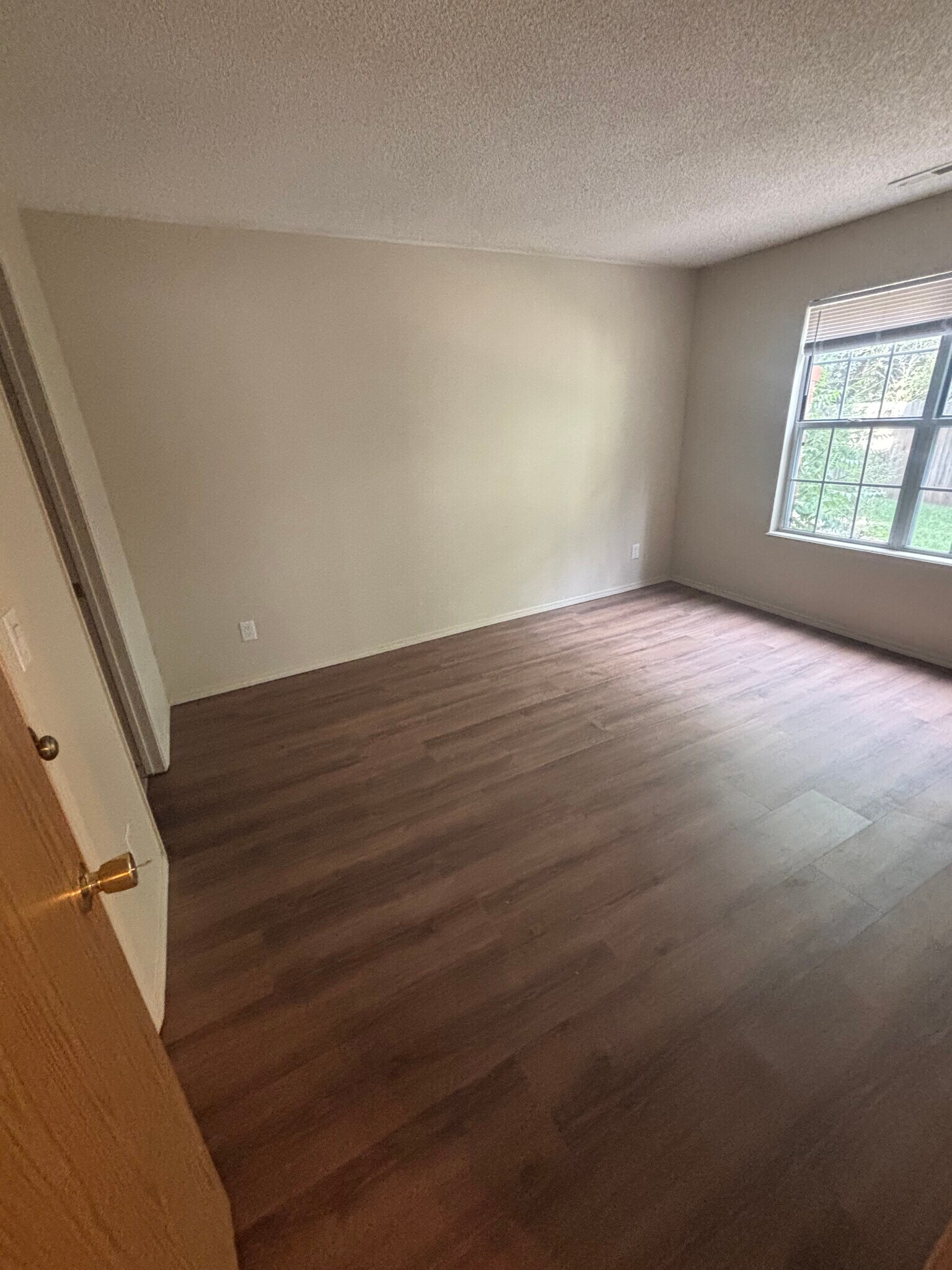 Building Photo - 2119 Troy Ct