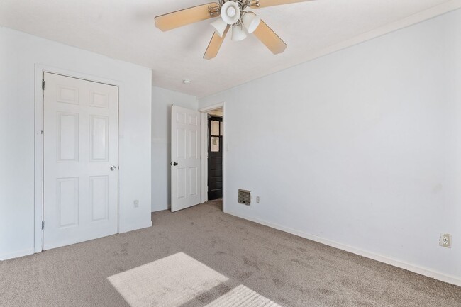 Building Photo - 1 Bedroom Affordable Housing Apartment