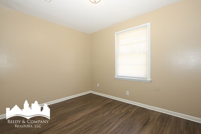 Building Photo - Welcome to 4396 Millbranch!