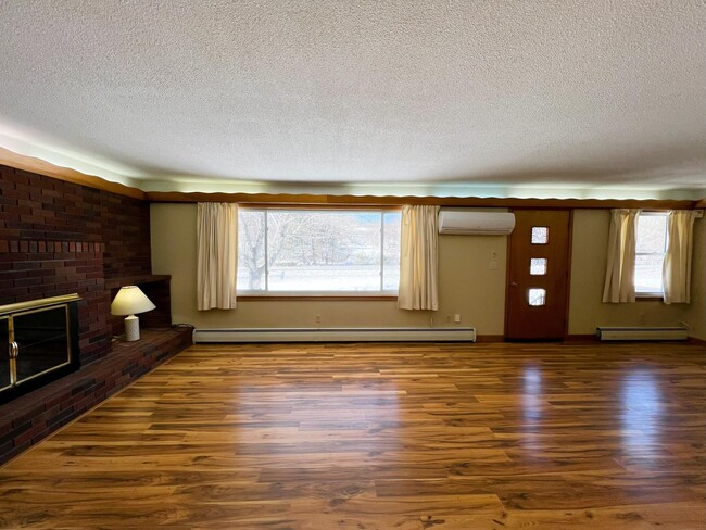 Building Photo - 468 Brunswick Ave