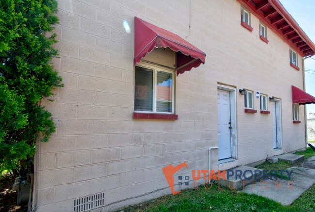 Building Photo - 1914 S 900 E