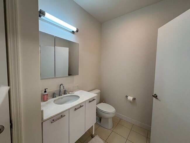 Building Photo - 24 Ave at Port Imperial