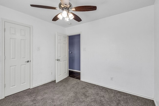Building Photo - 211 Caddo St