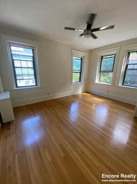 Building Photo - 75 Longwood Ave