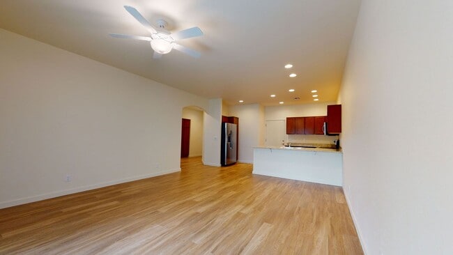 Building Photo - 2350 S Olivewood