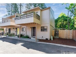 Building Photo - 2-Bedroom, 1.5-Bath in Beaverton!