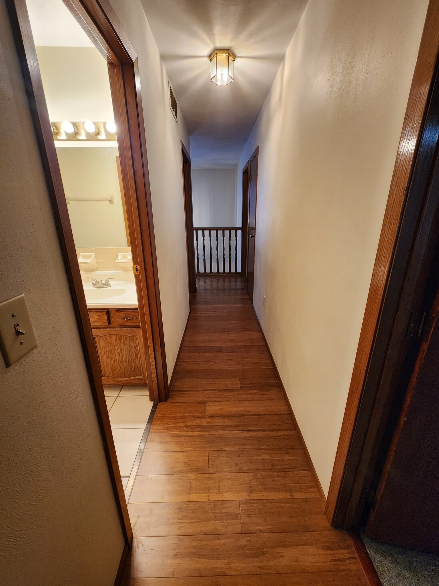 Building Photo - 3854 S Chalet Cir