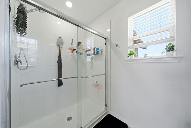 Building Photo - 23531 Autumn Harvester Dr