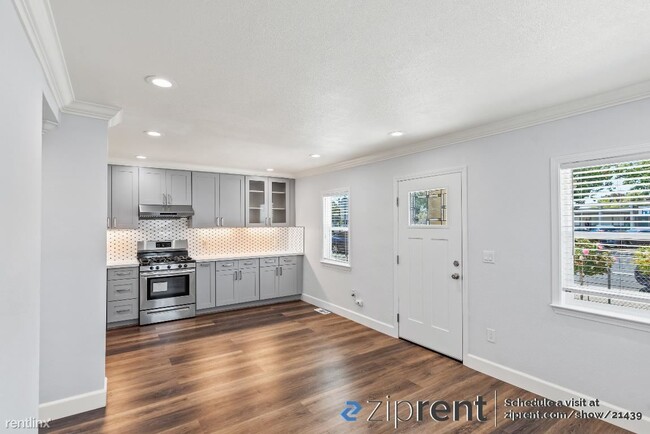 Building Photo - 2 br, 1 bath House - 24770 Soto Road, Hayw...