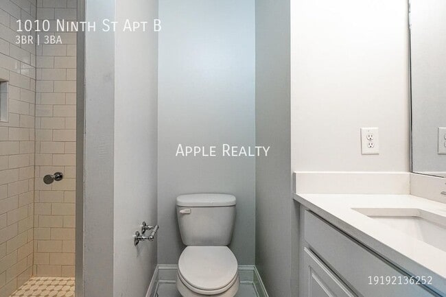 Building Photo - 1010 9th St