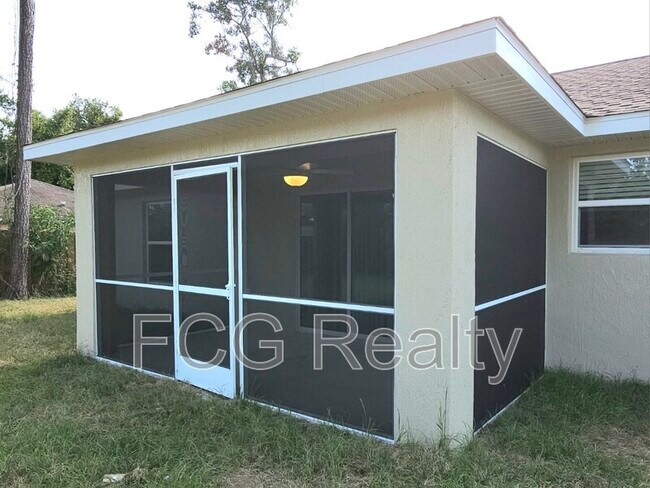 Building Photo - 7 Hemlock Radial Ln