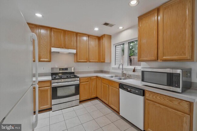Building Photo - 14844 Edman Cir