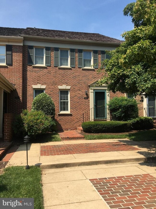 Building Photo - 6629 Madison McLean Dr